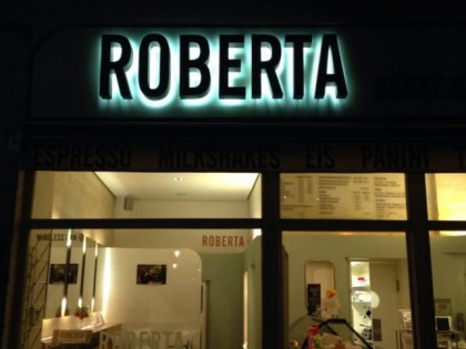 Photo: ROBERTA 